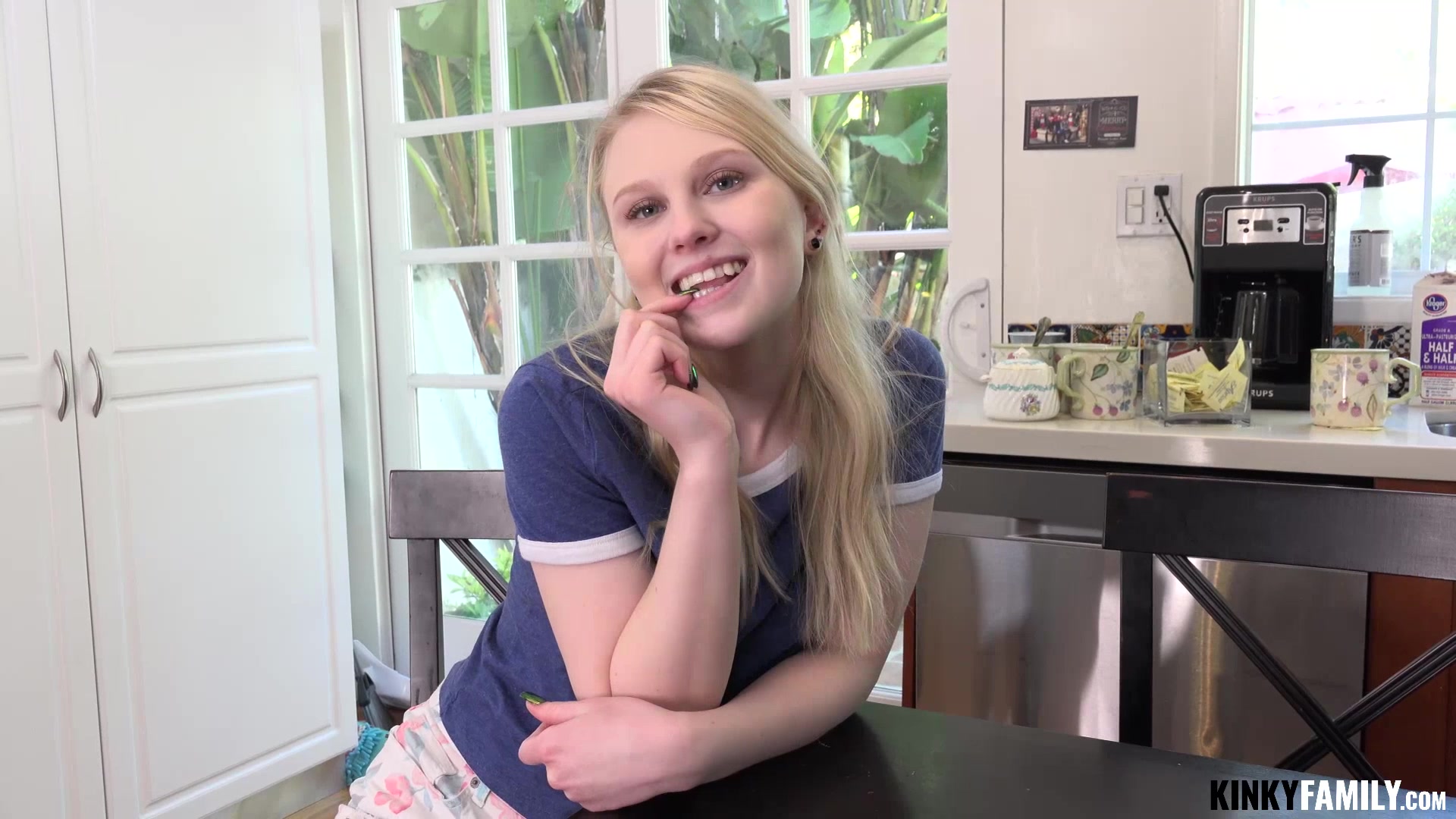 Kinky Family - Lily Rader - Blackout fuck with a stepsi