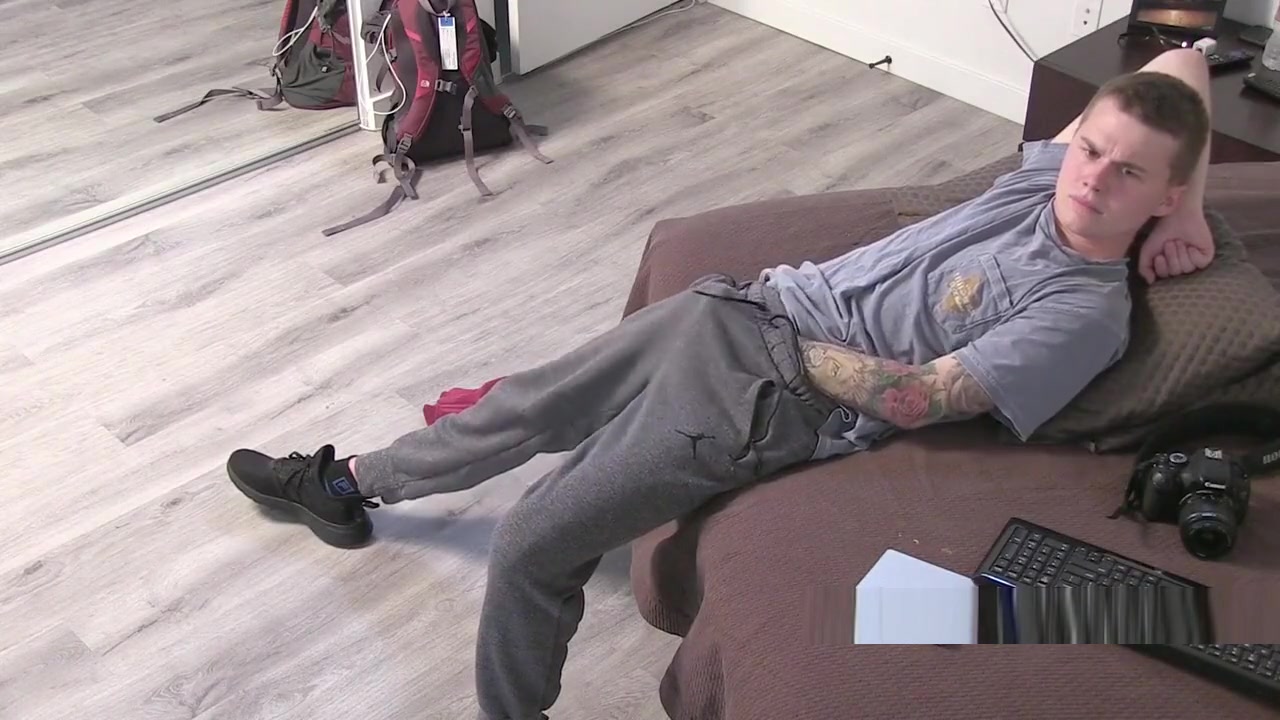 SANTEE MILITARY CLASSIFIED.. WHO WANTS TO SEE HOW HE FUCKS? I DO.. ENJOY!