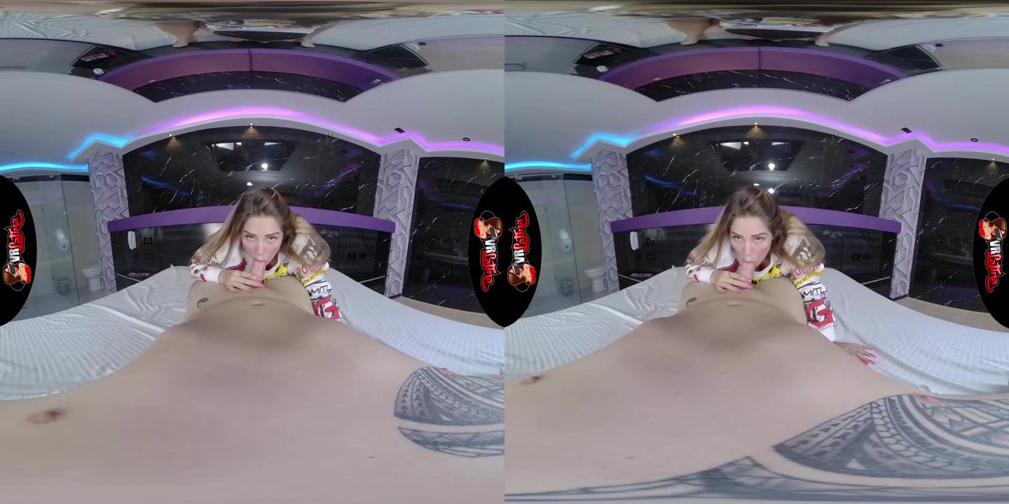 Big Boobs For My Baby - VRLatina