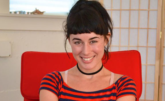 Olive Dundee in Olive Glass Interview - YanksVR