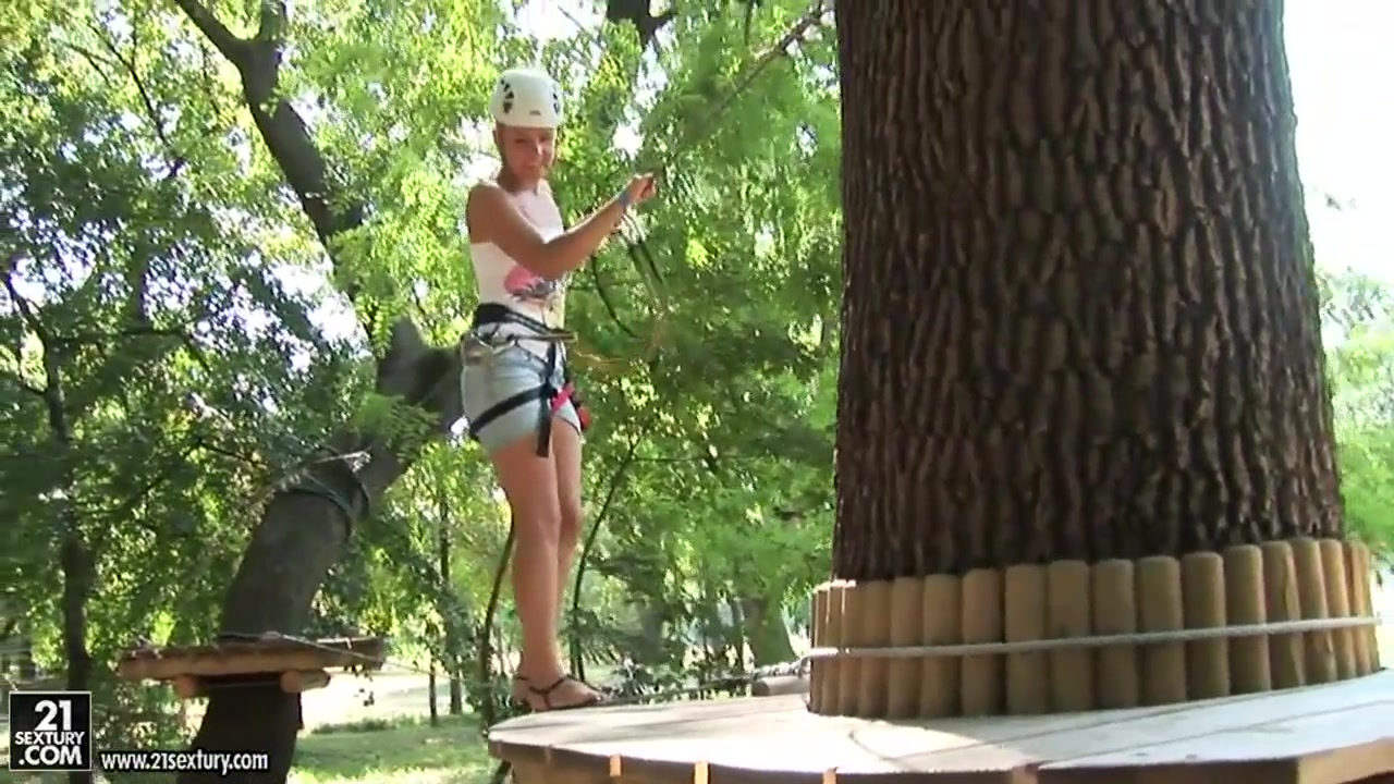 Sexy blonde with big ass Brandy Smile enjoys extreme sports on the open air