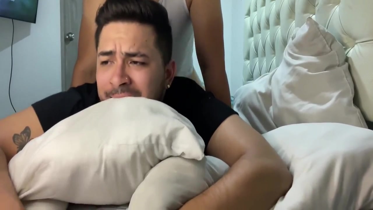 Padrastro Me Confunde Cuando Duermo Me Come El Culo A Pelo Y Me Lo Lleno De Leche Caliente 12 Min - De Ja