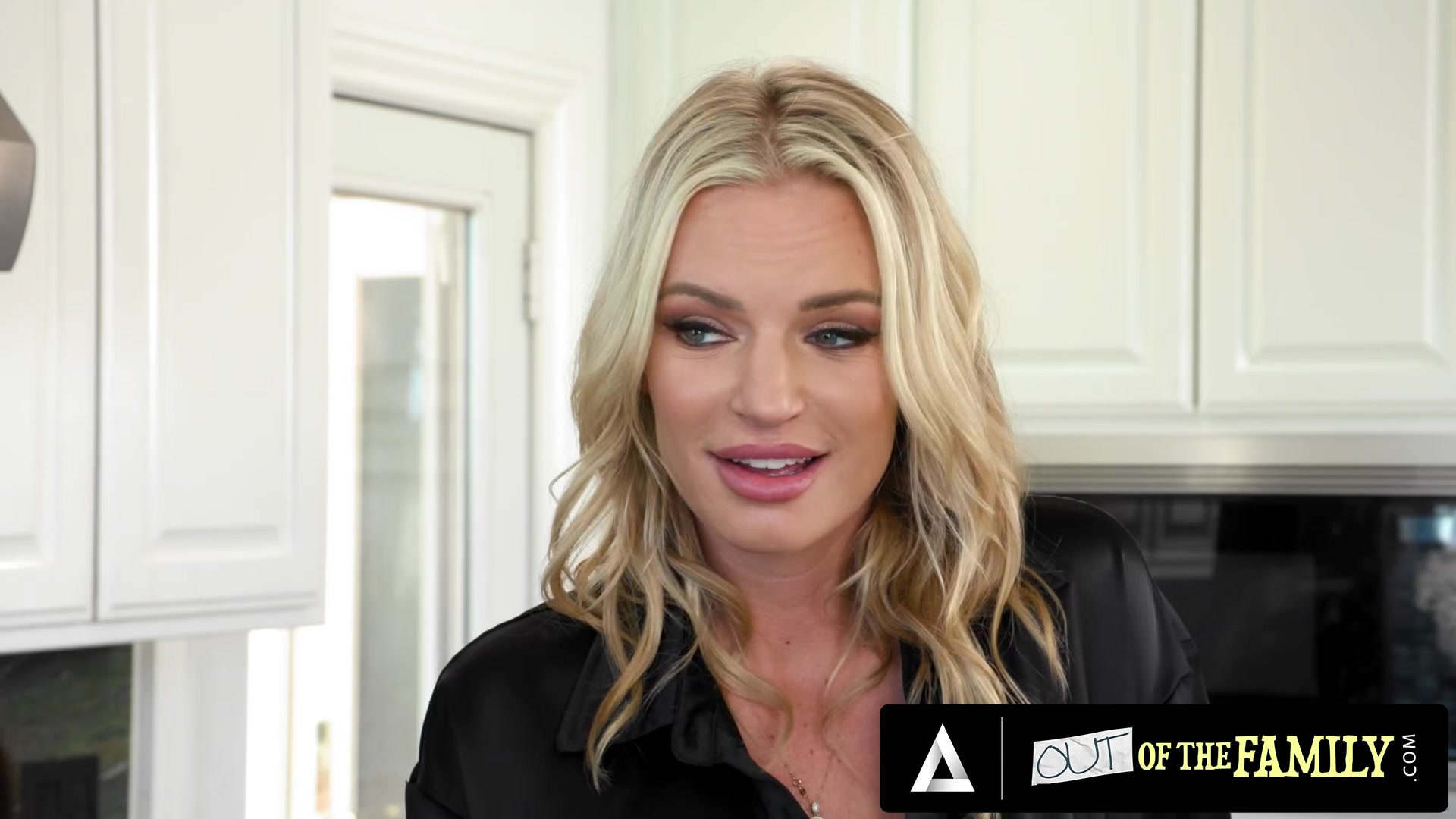 OUT OF THE FAMILY - Hot Babe Violet Starr Fucks Her Boyfriend While Her Naughty Stepmom Watches