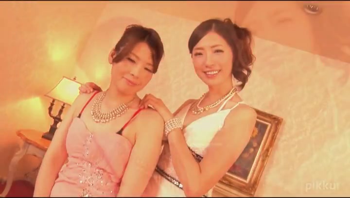 Maiko Saegimi, Masaki Uehara Like The Butterflies: Two-Wheeled Soapland In The Pick Street (4)