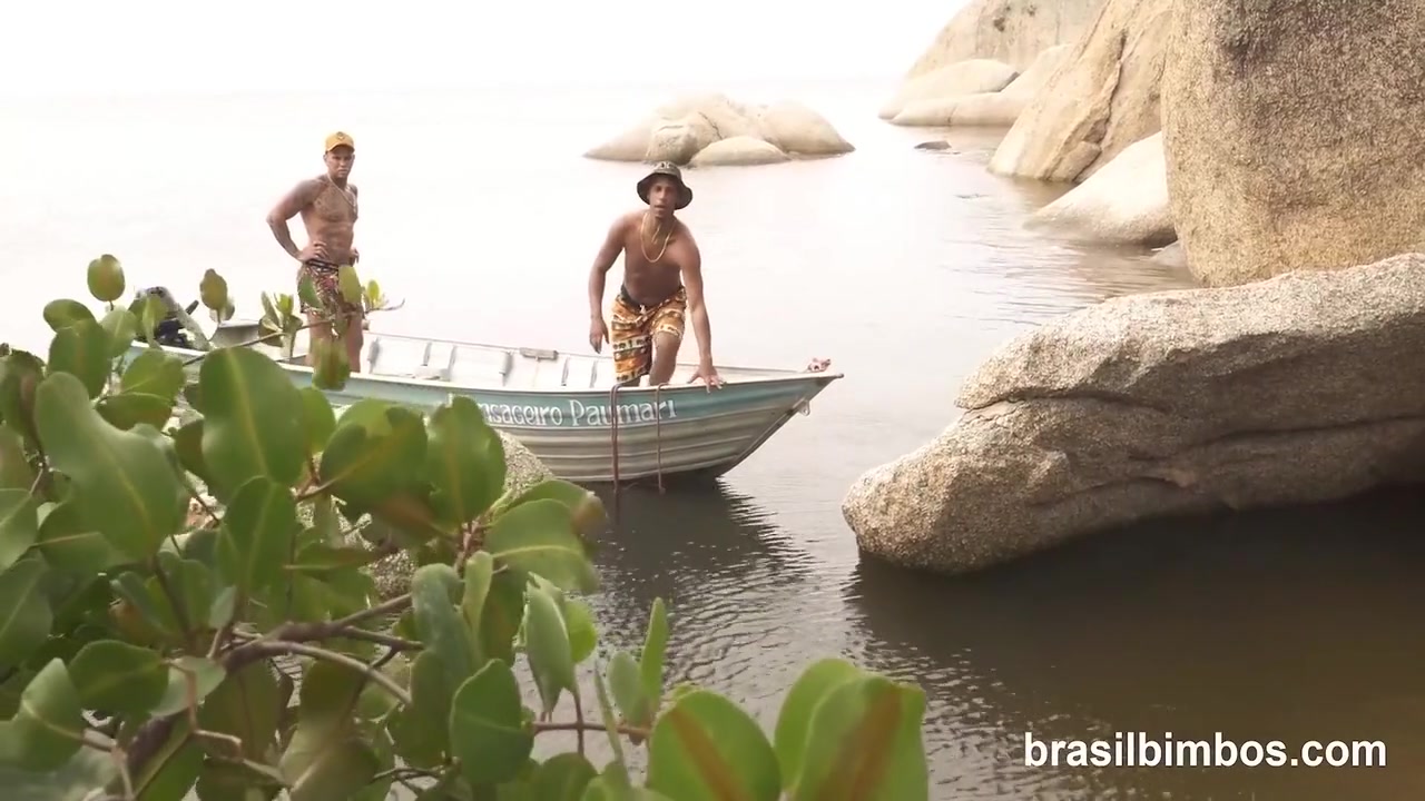 Thick & Juicy Brazilian Bala Levado Gets Dp By Two Cocks By