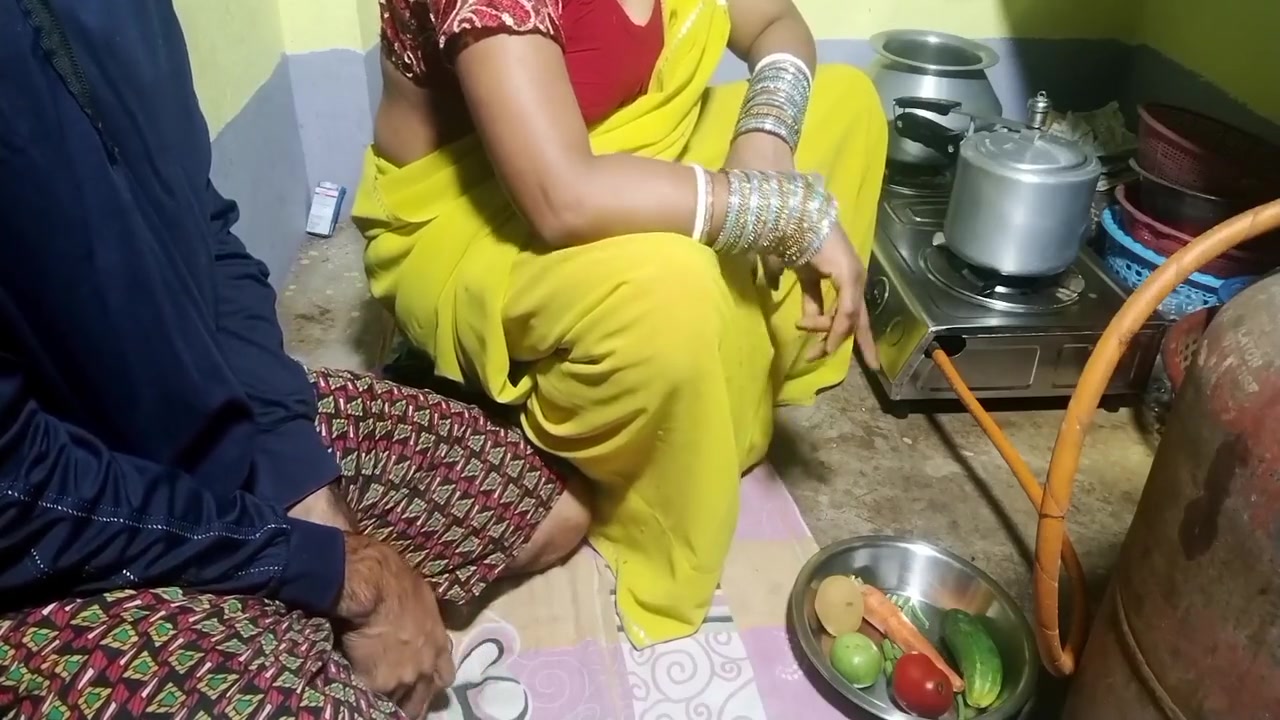 I My Friends Wife. Dost Ki Biwi Ko Kitchen Me Choda.with Bengali Audio... Use Headphone For Better Experience