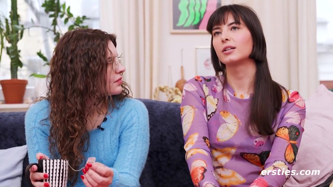 Two Sexy Women Show One Guy How To Satisfy