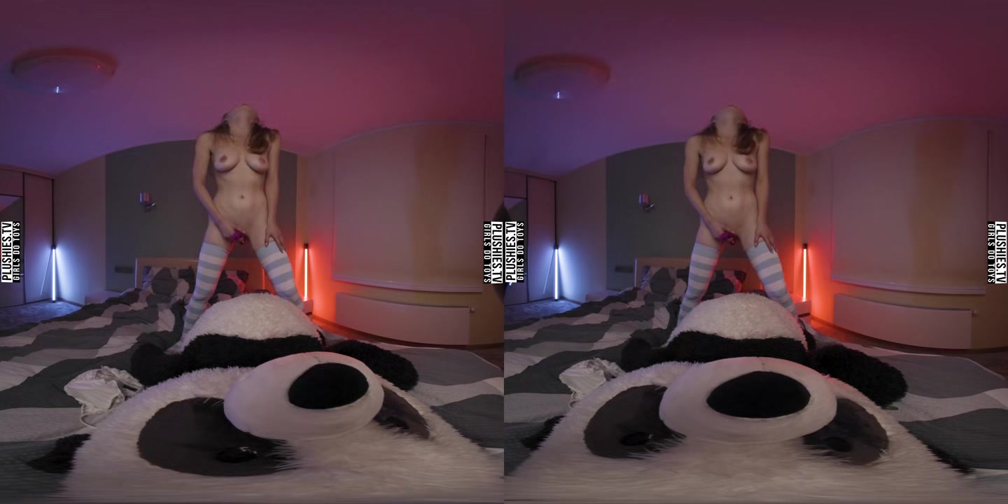 First Sex With Panda Bear And Vibrating Clitoris Till 3 Orgasms - PlushiesVR