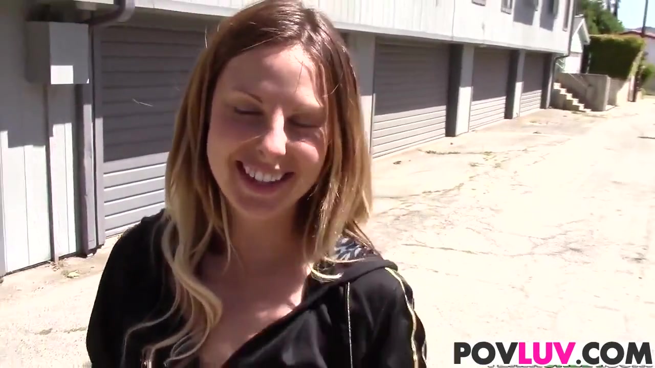 Horny Gal Gets It With Chrissy Saunders