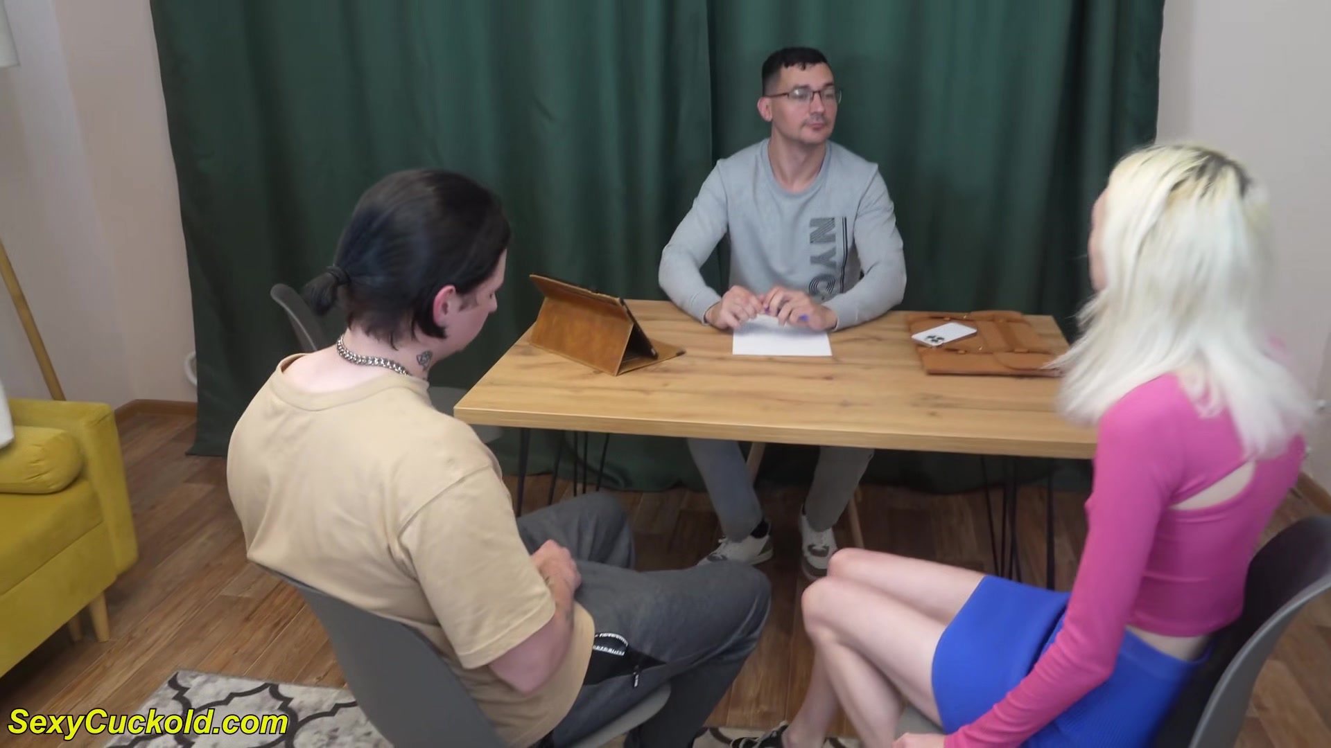 Cuckold Surprice Becomes Her First Dp Experience