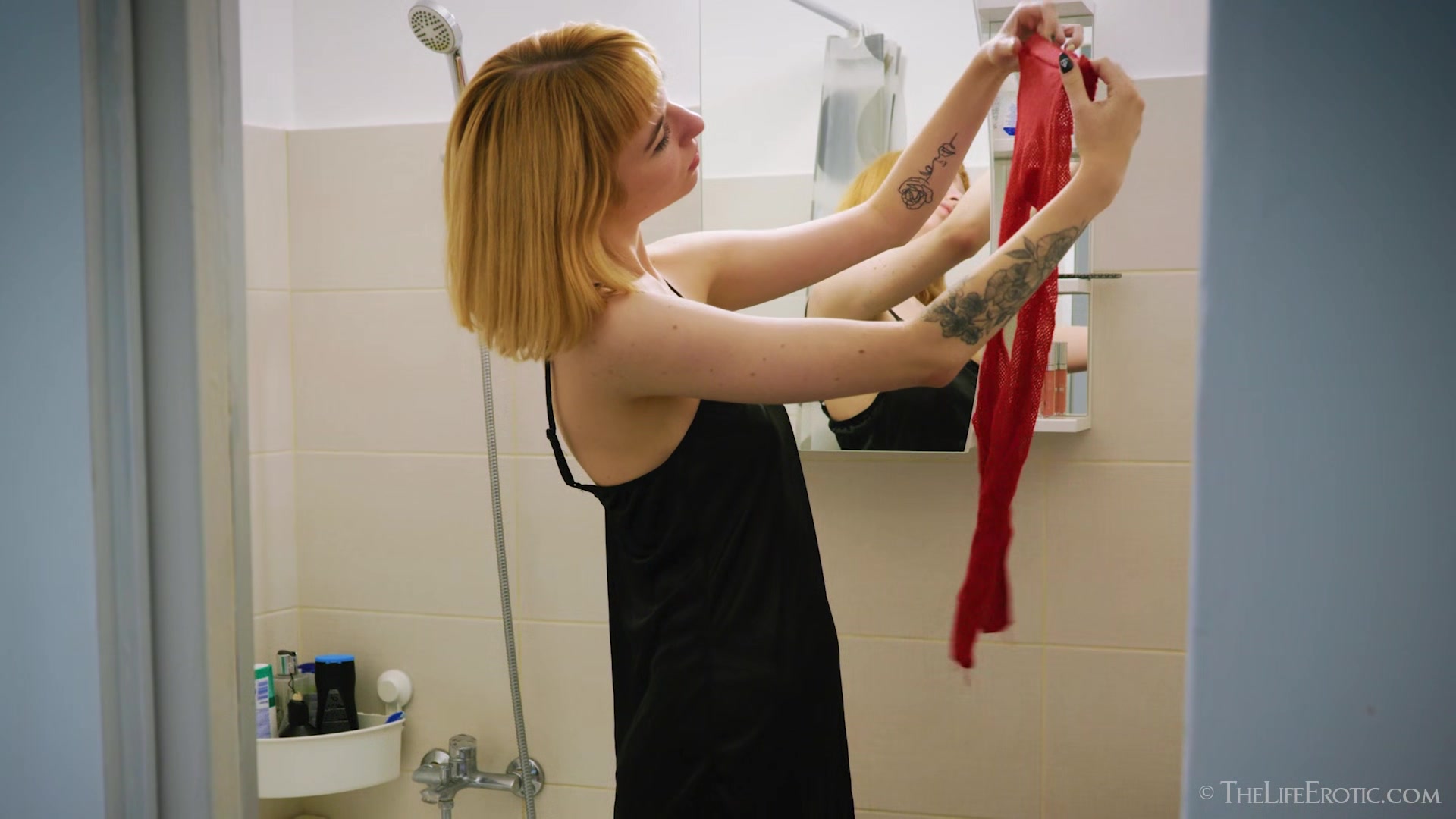 Red Pantyhose 2 - Lilly Mays