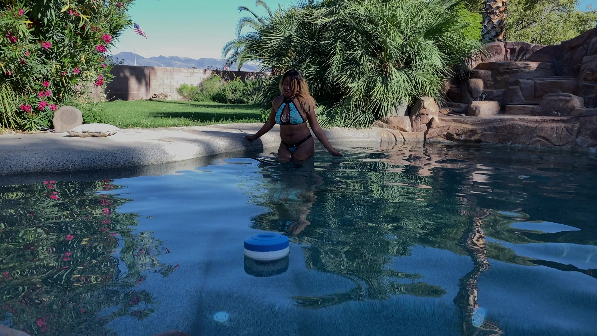 Don Whoe Drills My Wet Pussy In The Pool Pt1 - Sexynina