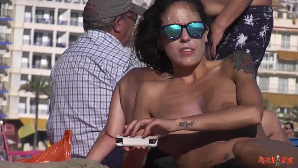 Cum faced fakery - BeachJerk
