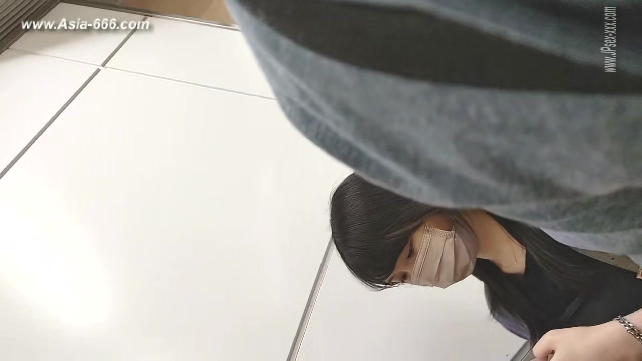 peeping chinese amateur upskirt.193