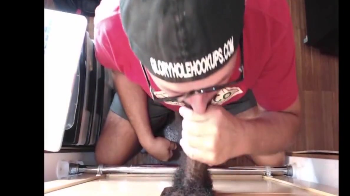 Old Amateur Ir Gaydaddy Barebacked Through Gloryhole
