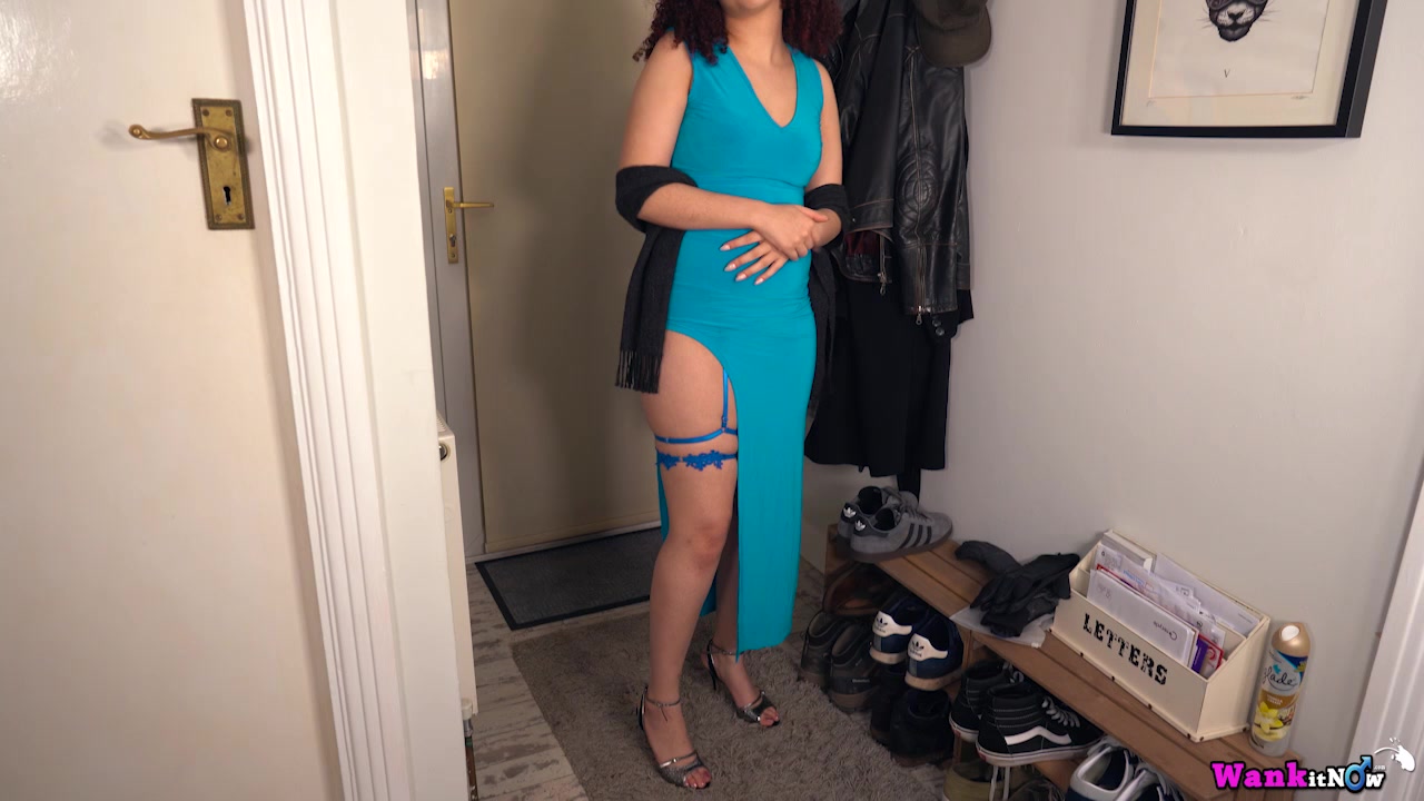 Amiya Dreams - Pay To Make Me Stay - Sexy Videos - WankitNow