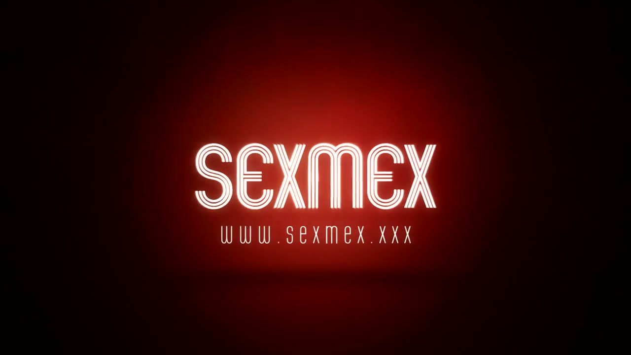 Strip & Squirt - Nicky Ferrari - Sexmex