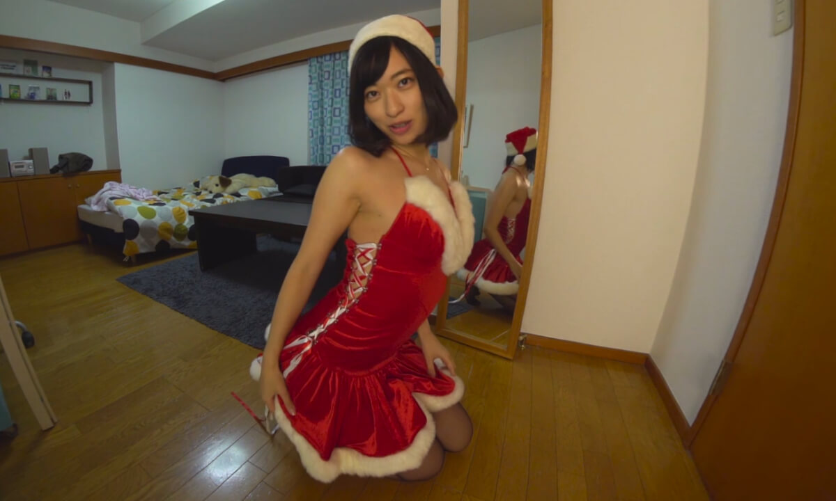 Yuka Kuramochi Santa Costume Selfie; Christmas Special with JAV Idol