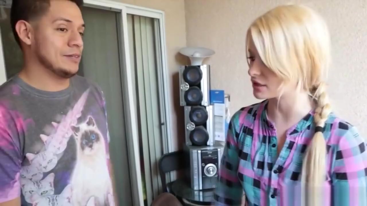 Dude Gets Inside Stepsis's Wet Cunt
