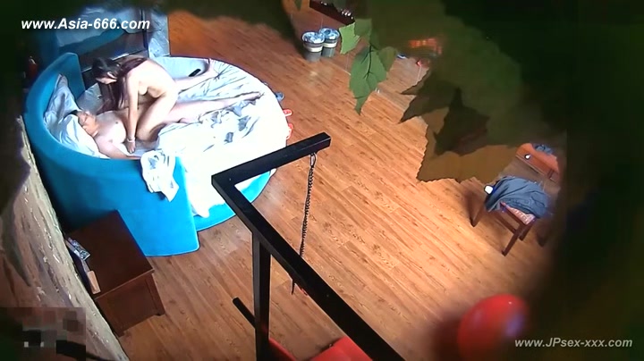 Hackers use the camera to remote monitoring of a lover's home life.348