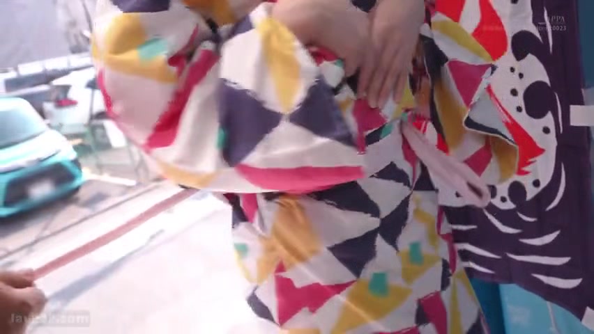 250530花火大会へ向かう女性をナンパd2
