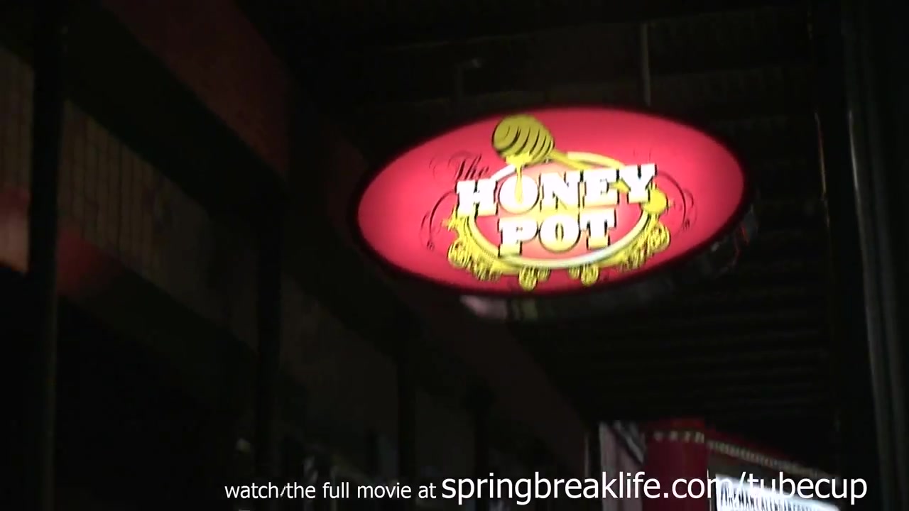 SpringBreakLife Video: Getting Ready And Going Out