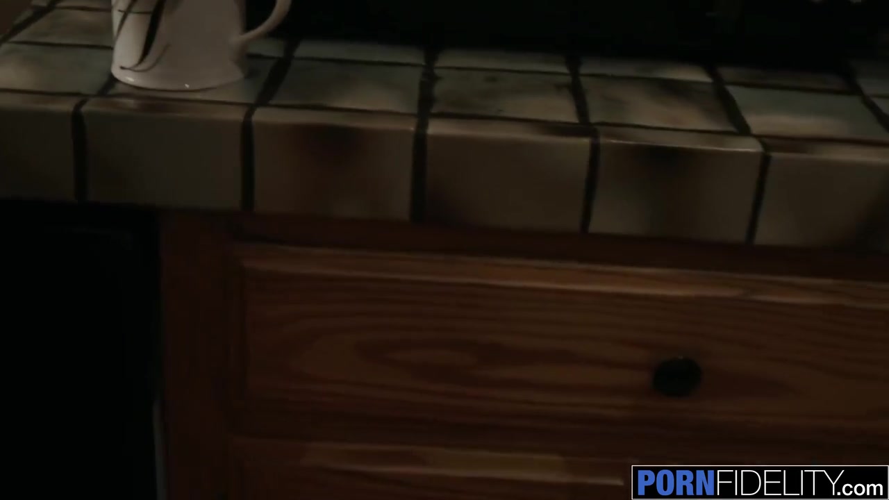 Fucks Her Biggest Fan - Ava Addams And Porn Fidelity