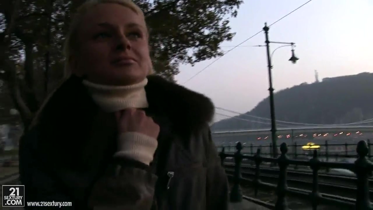 Ivana Sugar poses and demonstrates her secrets in public places