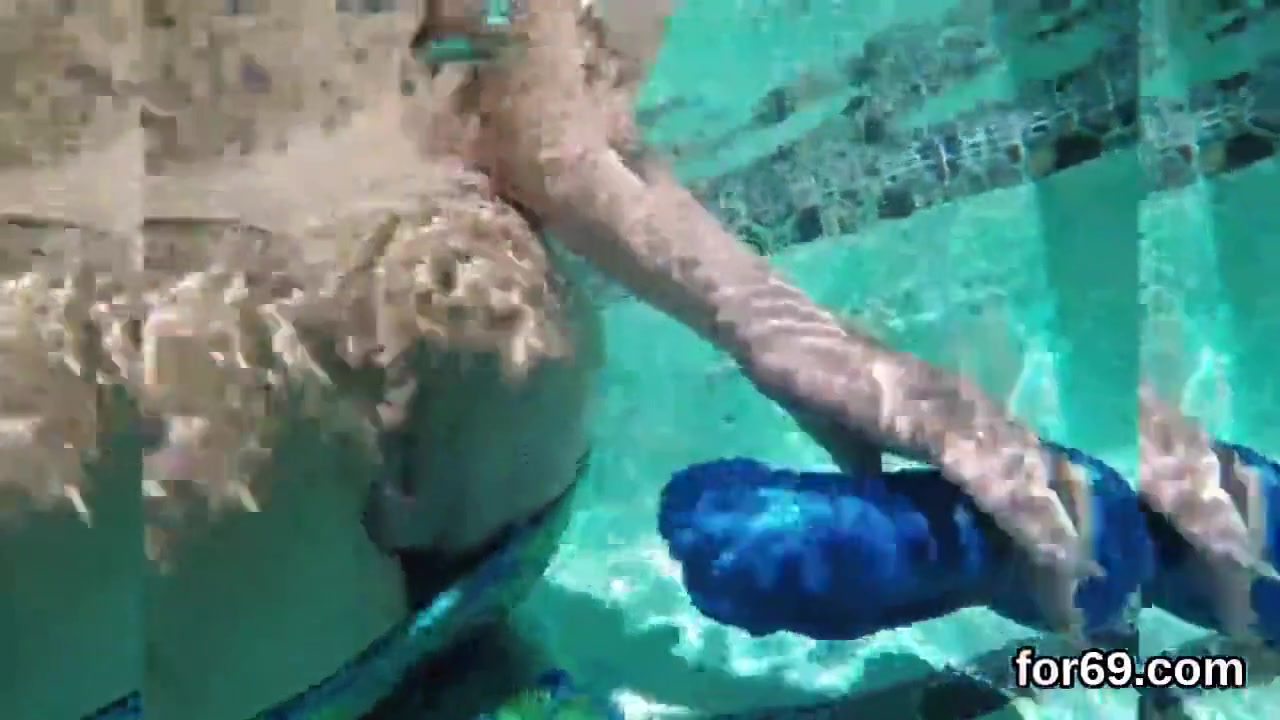 Lesbians Love Asslicking And Push Monster Fuck