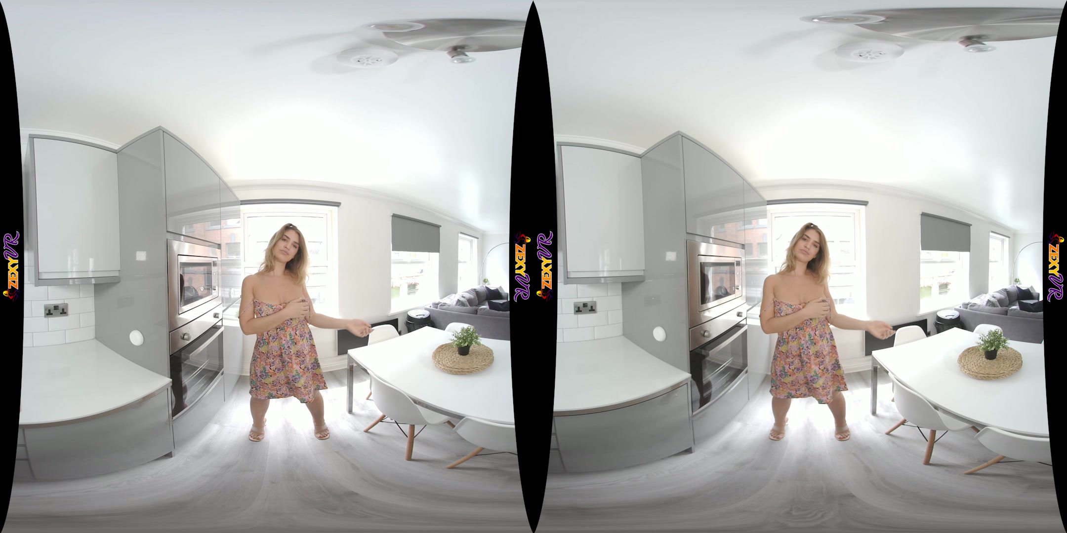 Sunny Striptease featuring Katie Louise - ZexyVR