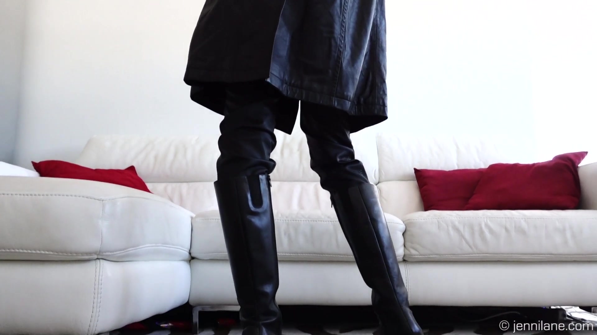 Jennilane Knows About Your Leather Fetish - Sex Movies Featuring Jennilane