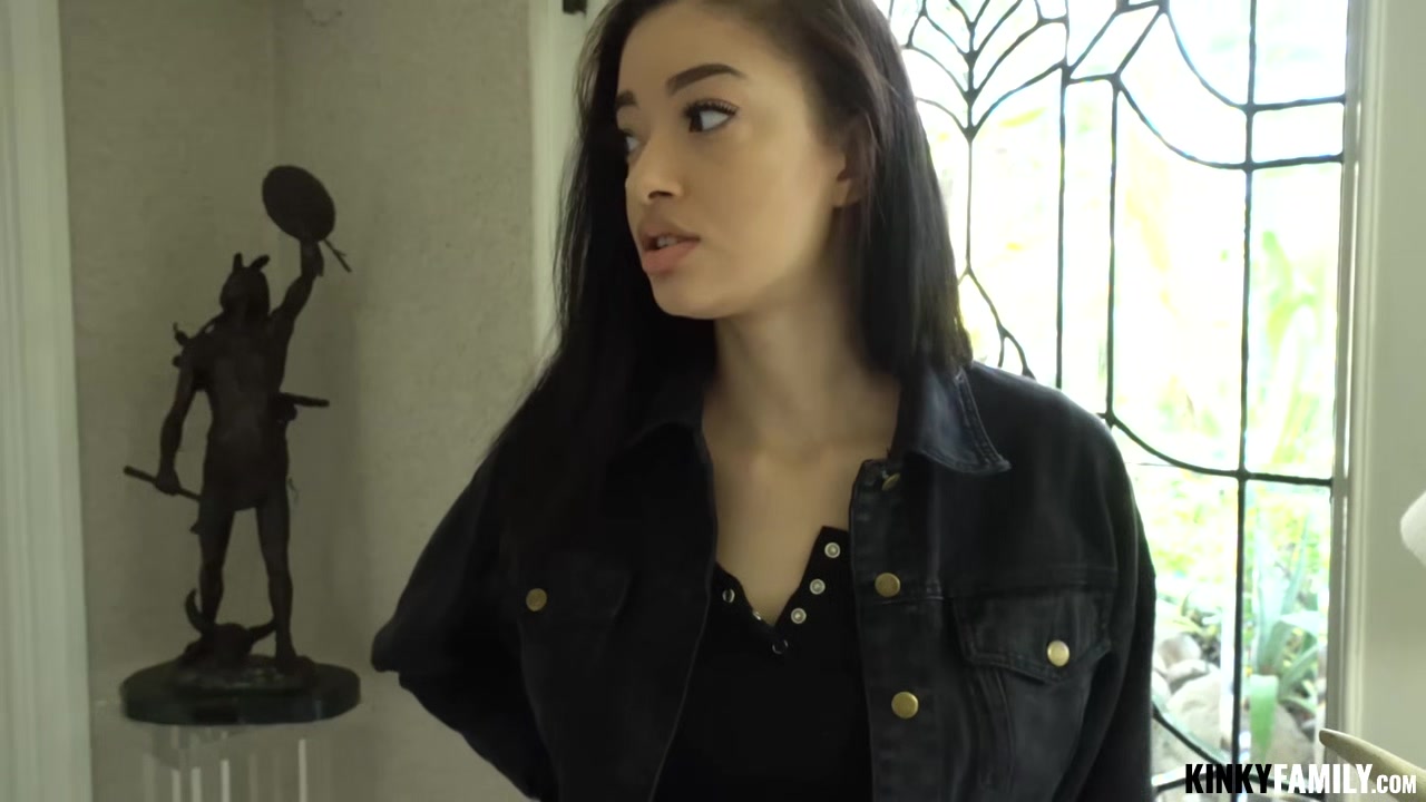 Kinky Family - Fucking stepsis before a party