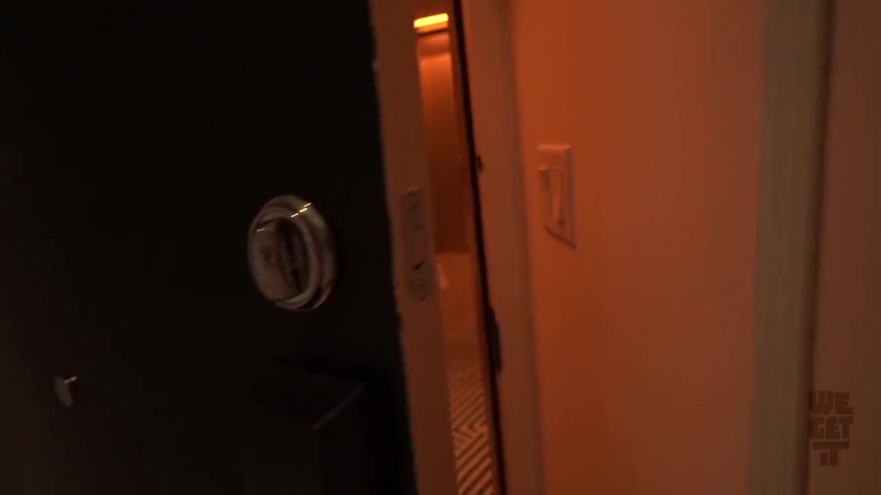 Who Ordered Doorsmash Delivers Her Huge Natural Tits On-demand - Katie Kinz