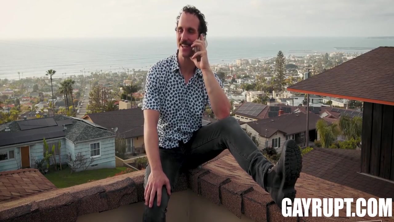 Greg Mckeon, Garrett Kinsley And Gay Porn - Critic On Set: Alex Kashins Porn Studio Visit 7 Min
