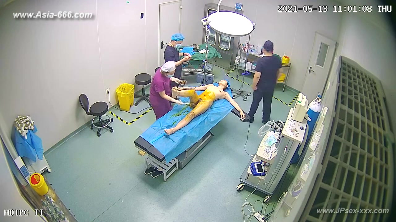 Peeping Hospital patient.6