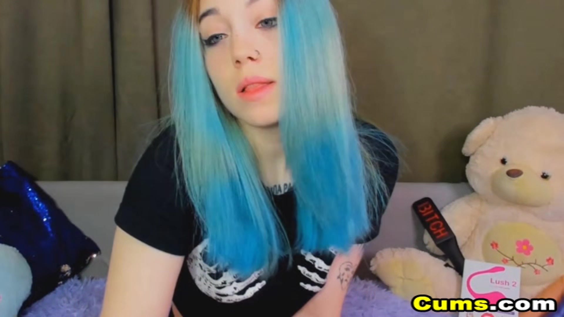 Pussy Fucking And Sucking Dildo