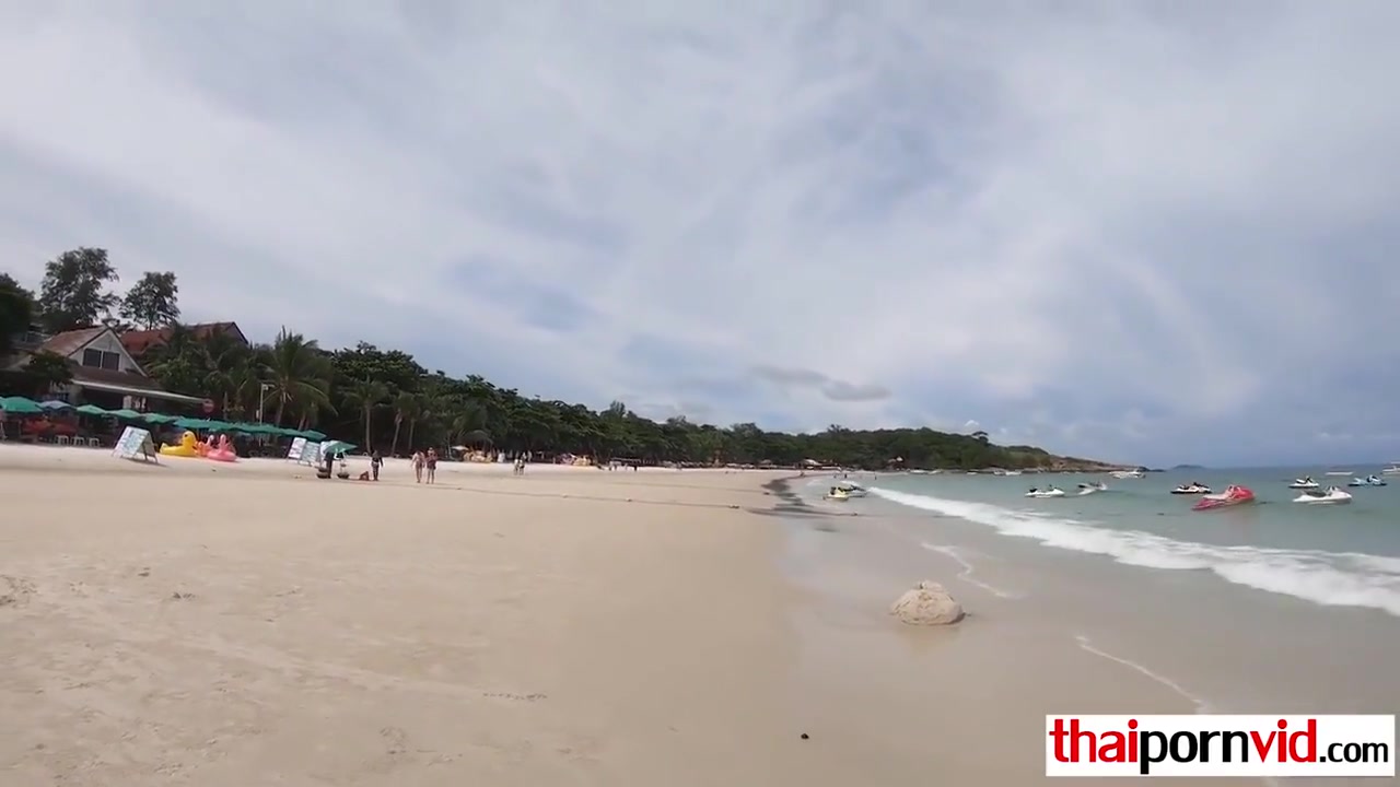 Thai Girlfriend Strips Naked And Blows Her Boyfriends C