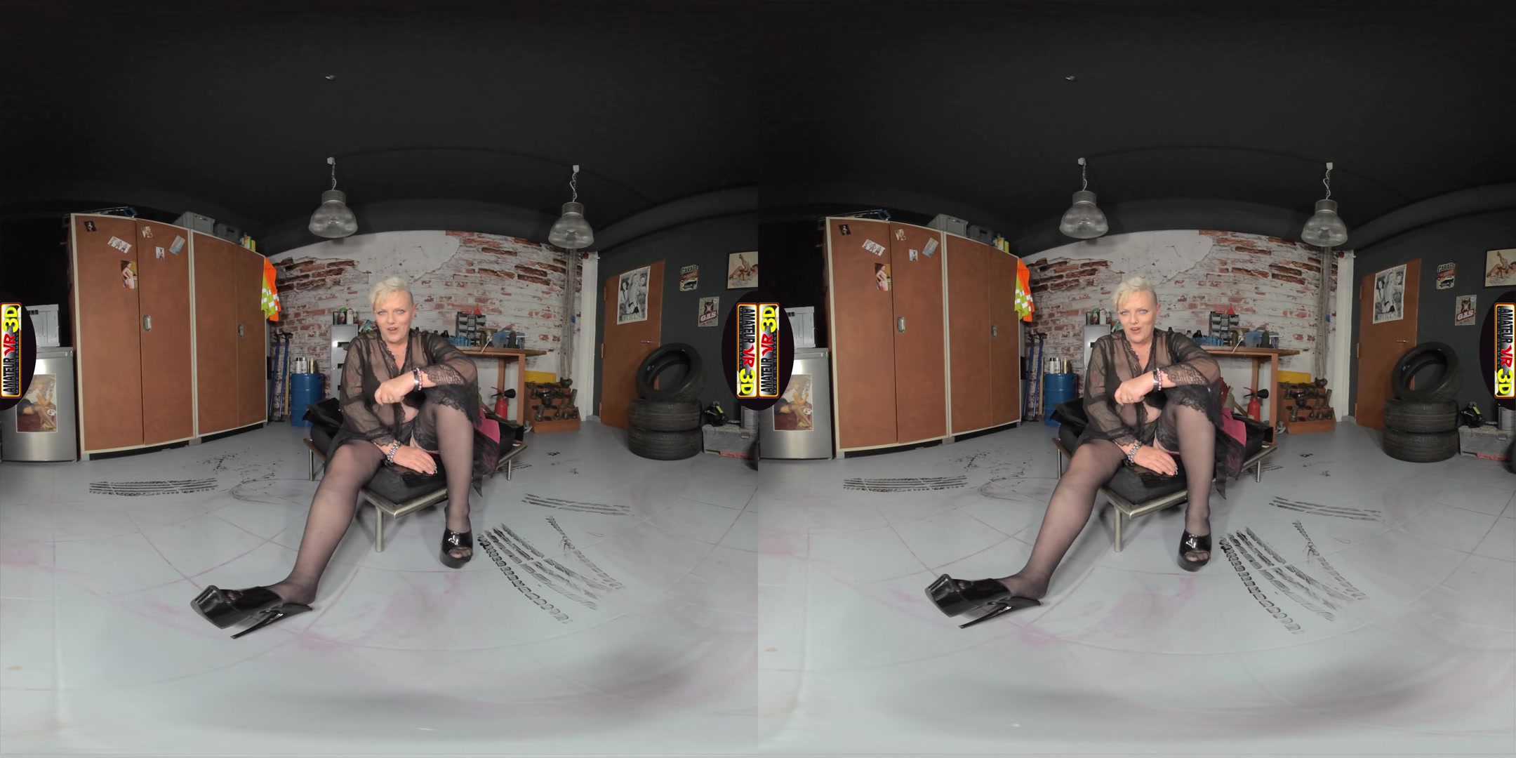 Jule - The Ultimate Squirtqueen - AmateurVR3D