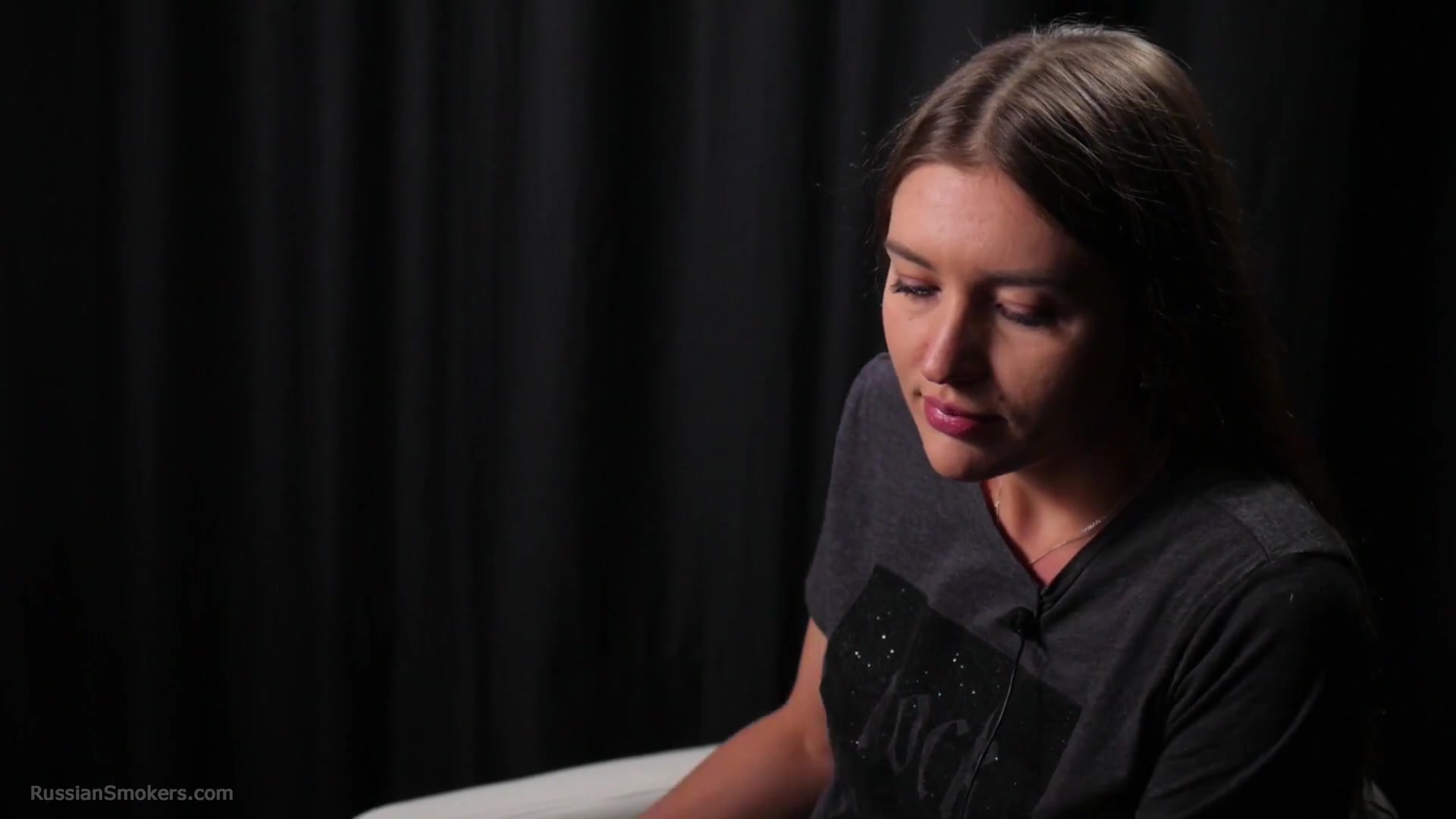 Kate Is Giving An Interview And Smoking 100mm Cigarettes