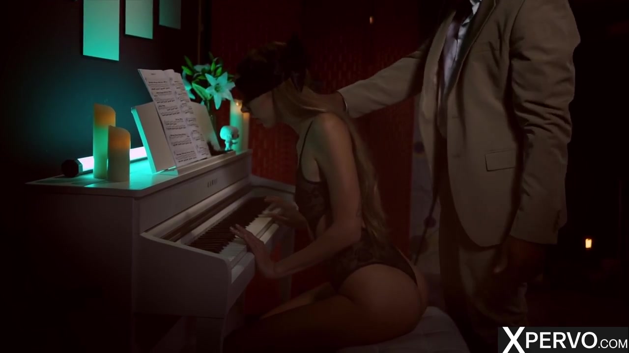 XPERVO My perverted music teacher – Mary Popiense - Little Caprice Dreams