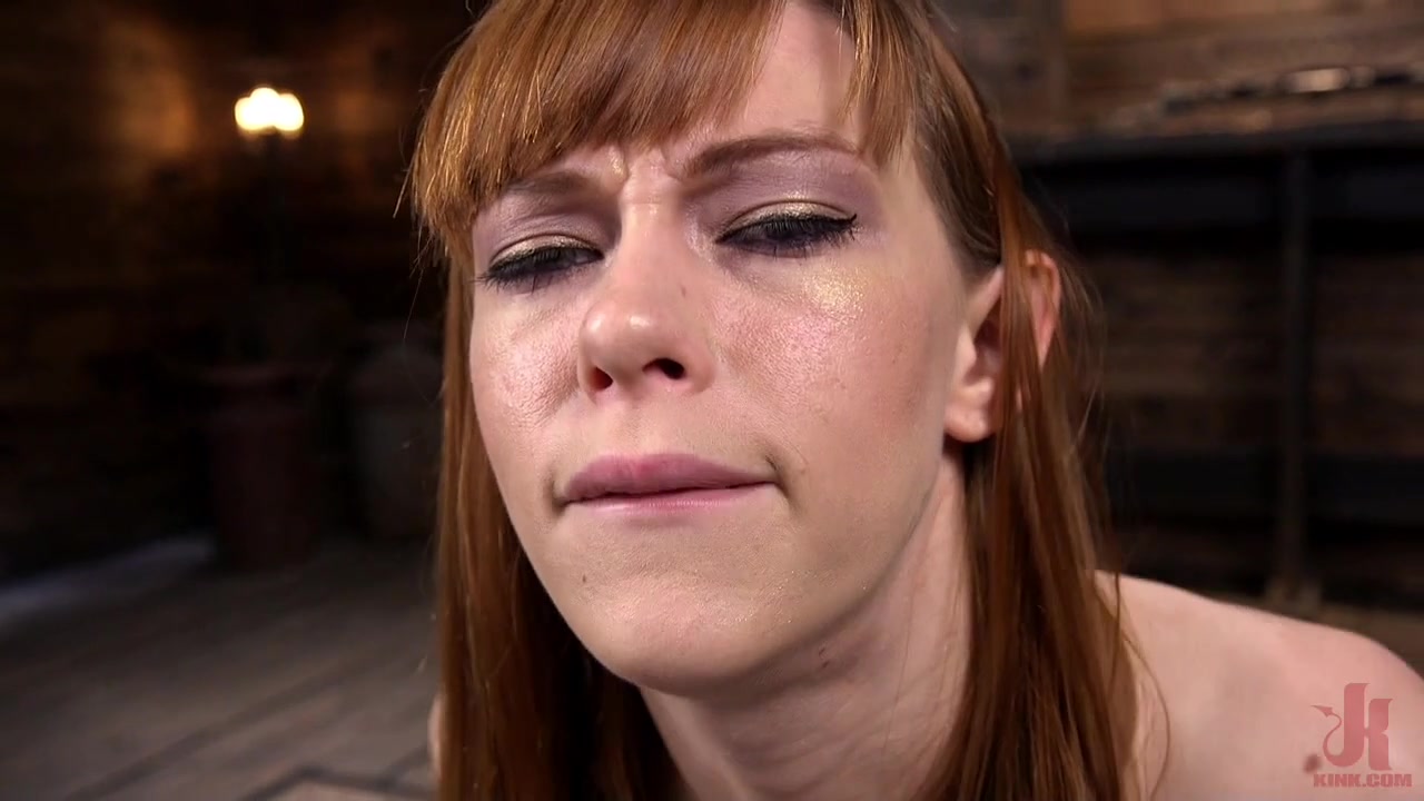 Tana Lea Is A Hard Nut to Crack - FuckingMachines