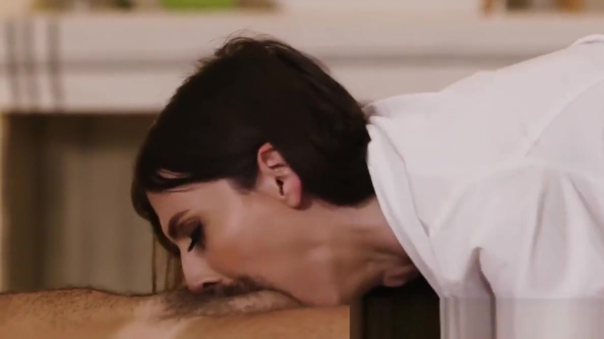 Masseuse Korra Del Rio makes stud cock cum by riding
