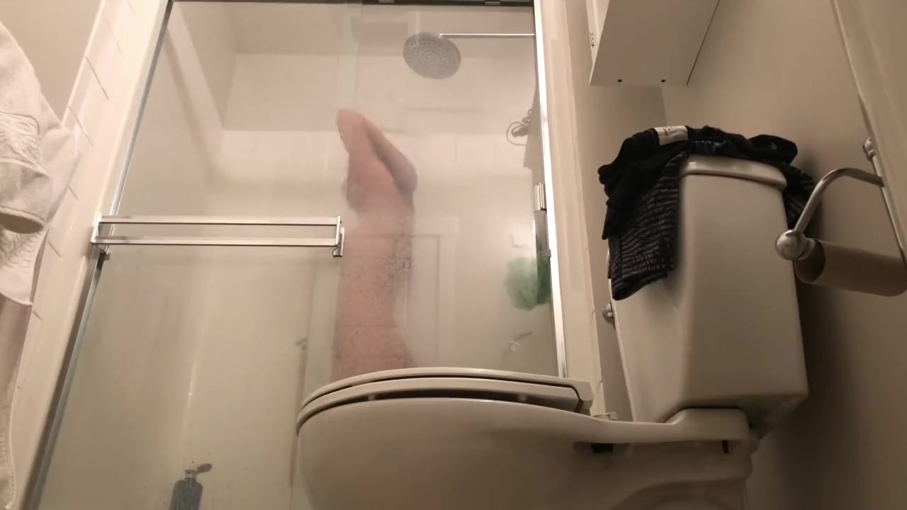 Bubble Butt teenager 18+ SPIED in the shower! Cant believe im doing this to her