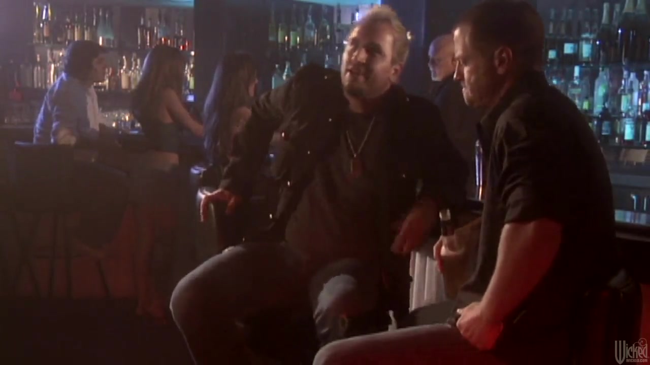 Hillary Scott is a sexy blonde sucking big cock