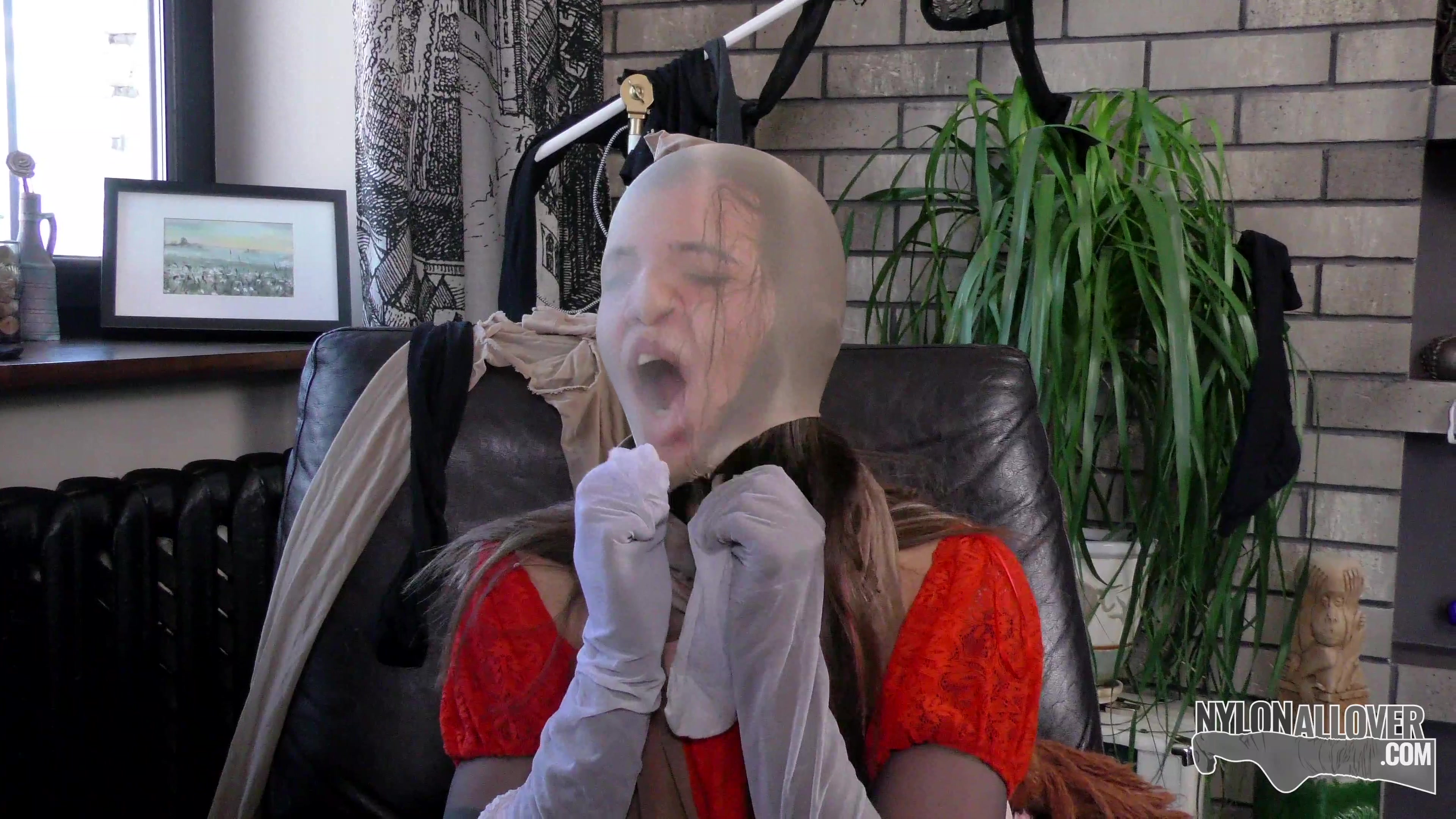 Wendy And Her Pantyhose