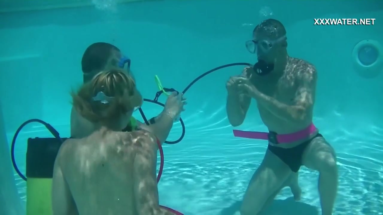 Cum Everywhere In The Pool From Blowjobs Of Cruz
