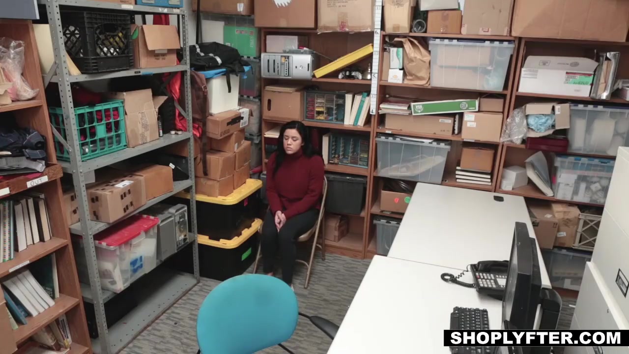 teen 18+ Monica Gets Caught Using A Clever Shoplifting Trick