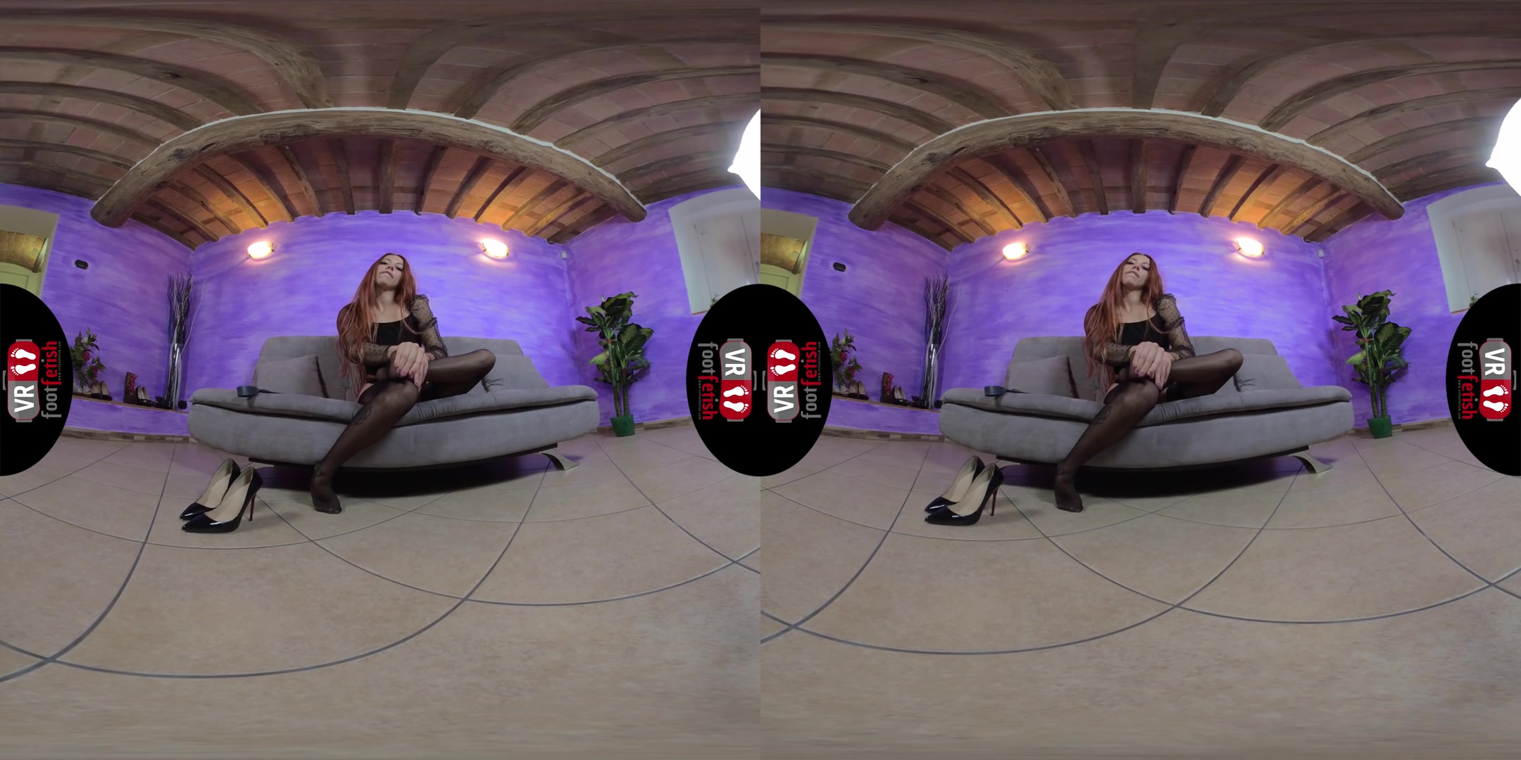 Mistress Elettra Flaunts Her Sexy Body And Takes Off Her Stockings - VRFootFetish