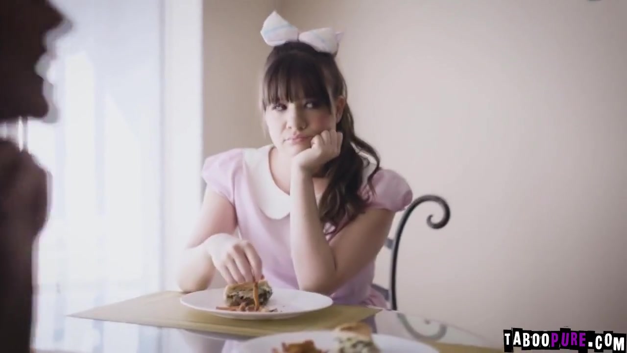 Alison Rey In Watch As She Made Her Way On Stepmoms New Bo