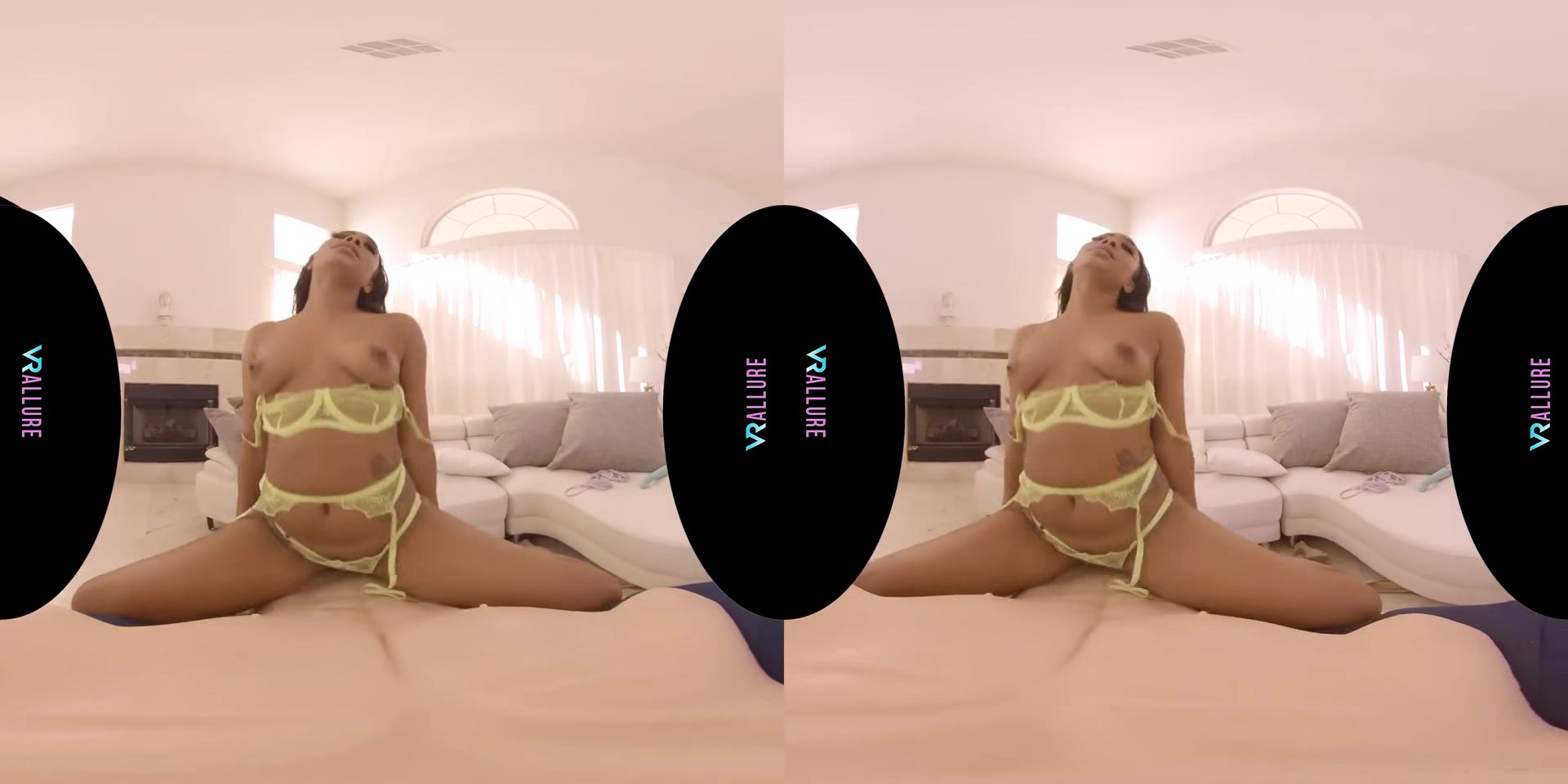 Cali Caliente - VRHush